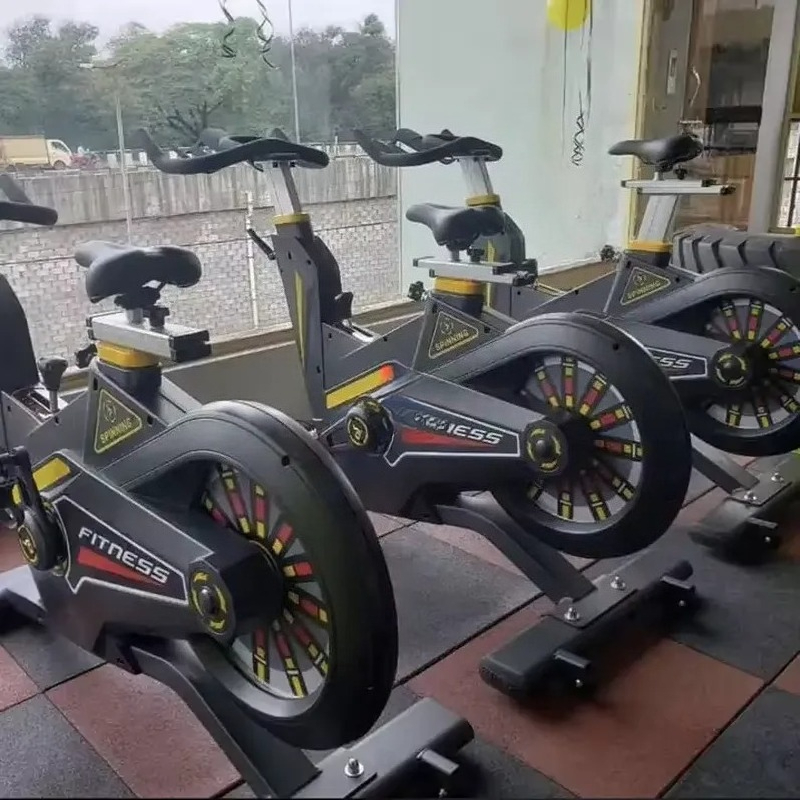 Commerciële spinningbike, indo - Home Gym Equipment recensie en prijs